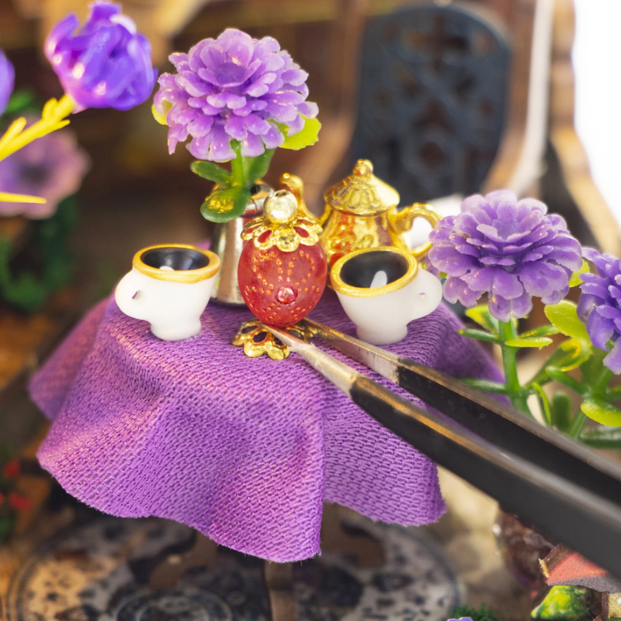 Hongda - DIY Miniatuur Houten Book Nook Bouwpakket - M2603 - Magic Garden Workshop - Afbeelding 11