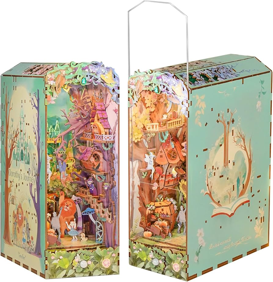 Tonecheer - DIY Miniatuur Houten Book Nook Bouwpakket - met Bewegingssensor Licht - TQ139 - Dorothy's Journey